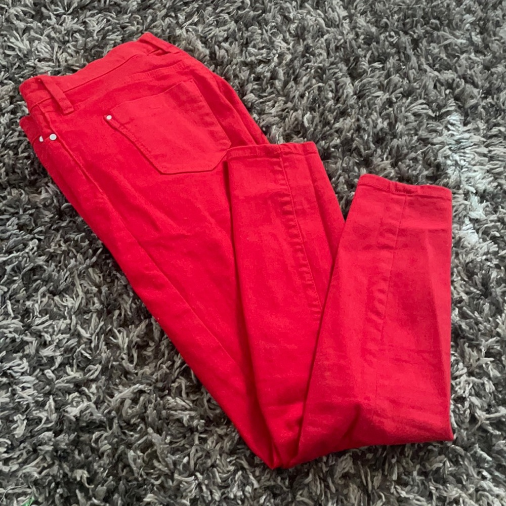 Red skinny jeans celebrity pink